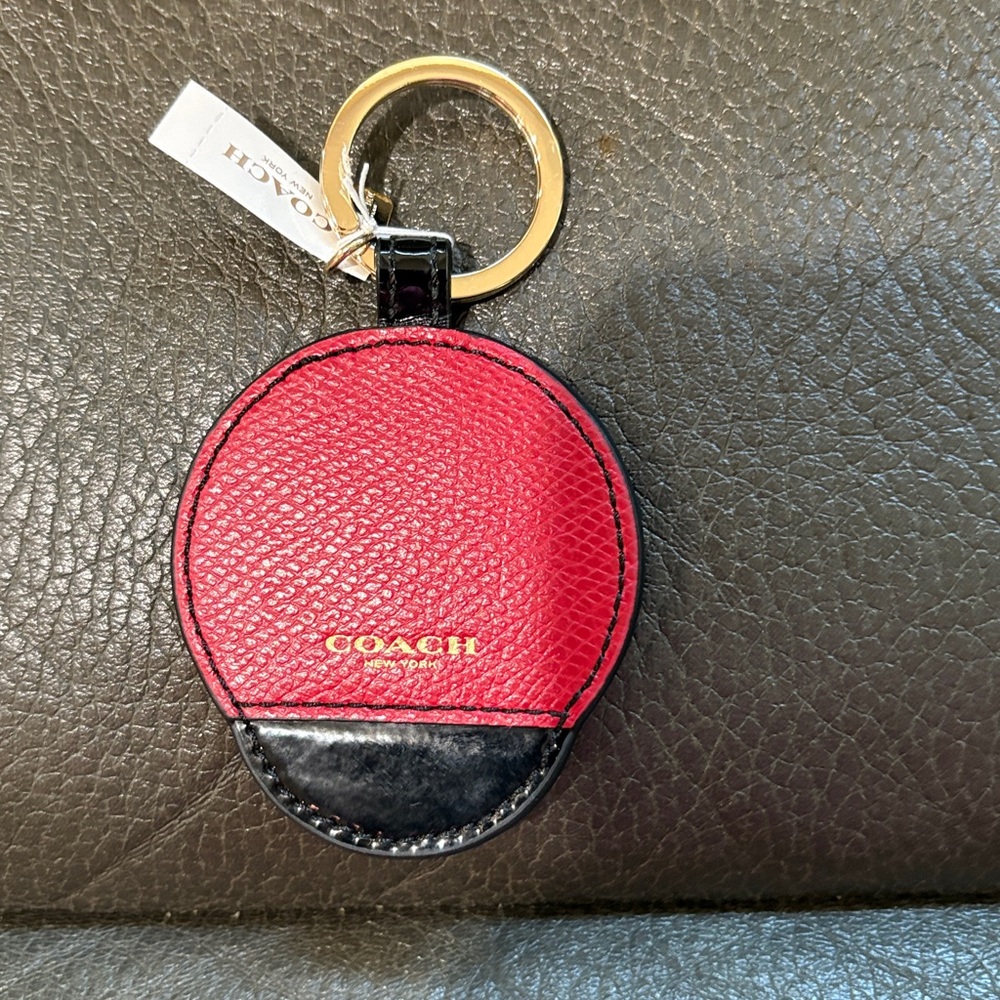 Coach lady bug key chain with duster bag - Picture 3 of 9